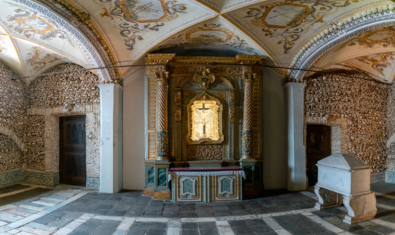 人骨教堂 Capela dos Ossos